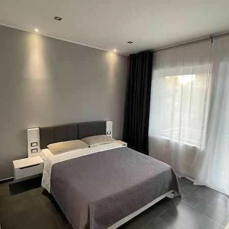 The Poets Inn - Catania Bagian luar foto